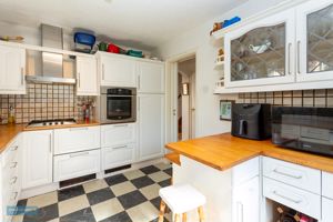 Kitchen- click for photo gallery